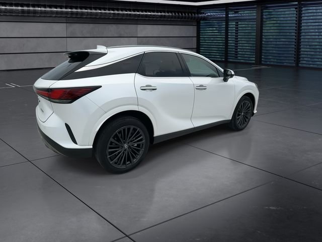 Used 2025 White Lexus 350 Premium image 8