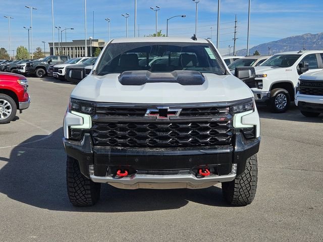 New 2026 Summit White Chevrolet ZR2 image 9
