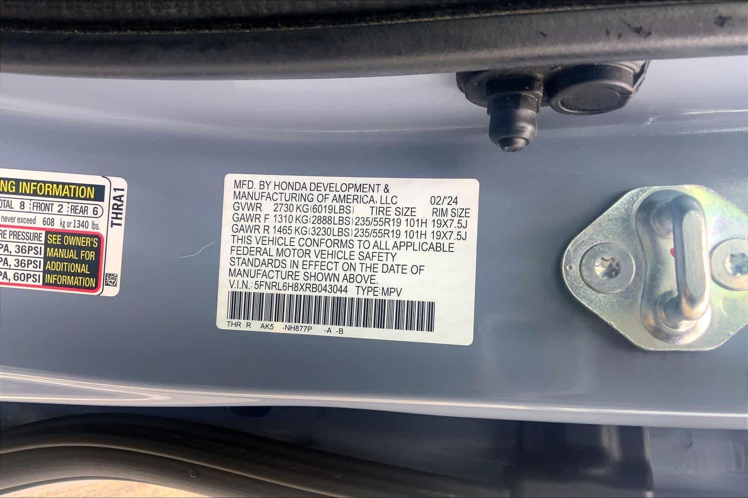 Used 2024 Sonic Gray Pearl Honda Touring image 28