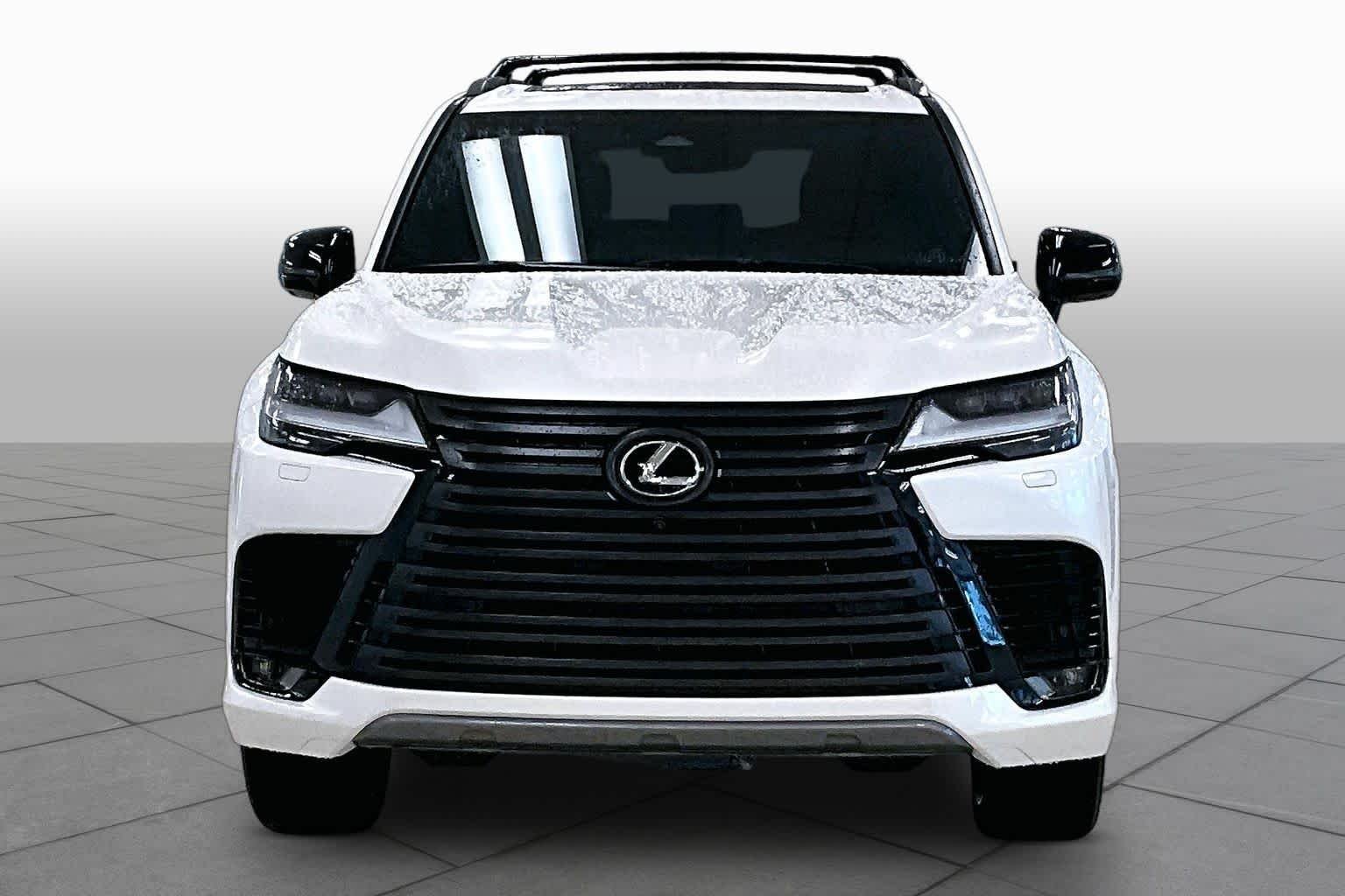 Used 2025 Eminent White Pearl Lexus Luxury image 3