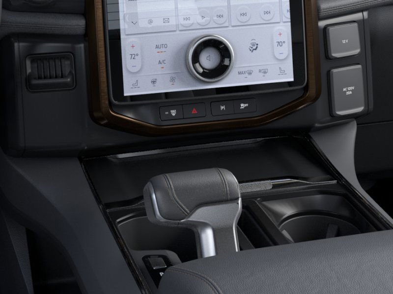 2025 Ford F-150 Lightning Lariat - Photo 15