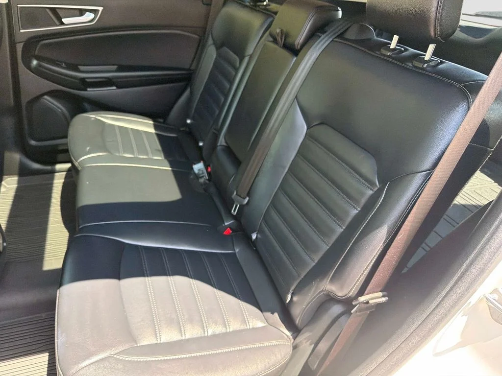 Used 2022 Star White Ford SEL image 14