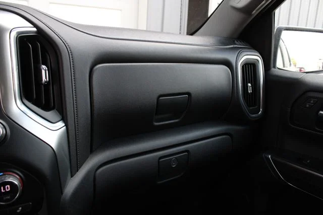 Used 2020 Silver Chevrolet LT image 16
