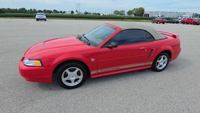 Used 2004 Torch Red Ford V6 image 6