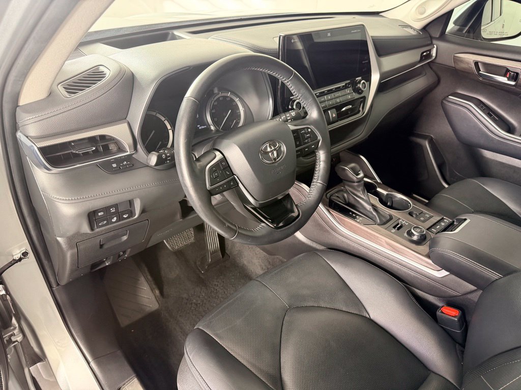 Certified Used 2021 Silver Toyota Platinum image 30