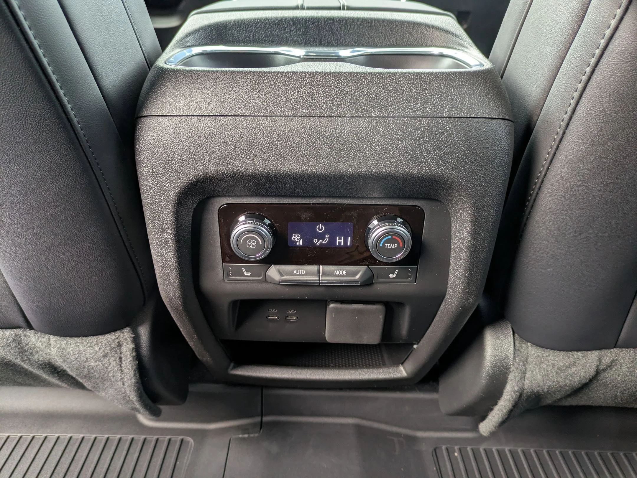 2026 GMC Acadia Elevation - Photo 11