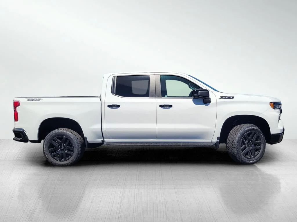 New 2026 Summit White Chevrolet LT Trail Boss image 5
