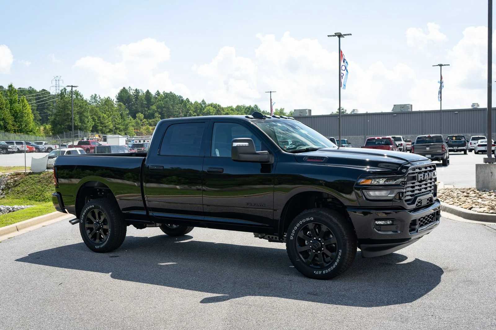 New 2026 Diamond Black Crystal Pearl-Coat Exterior Paint RAM Big Horn image 12