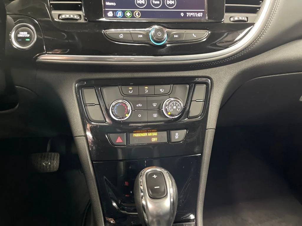 Used 2022 Black Buick Preferred image 19