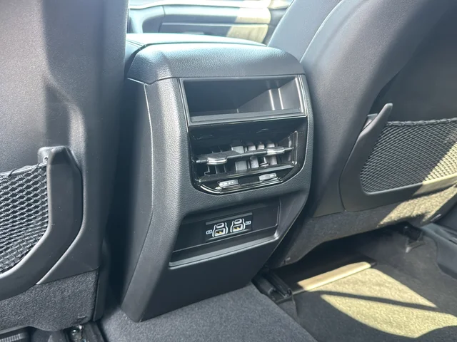 Used 2024 White Jeep Laredo X image 28