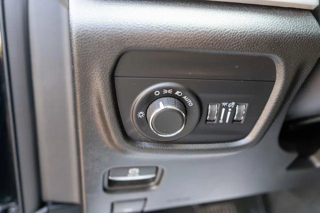Used 2023 Black Jeep Laredo image 22