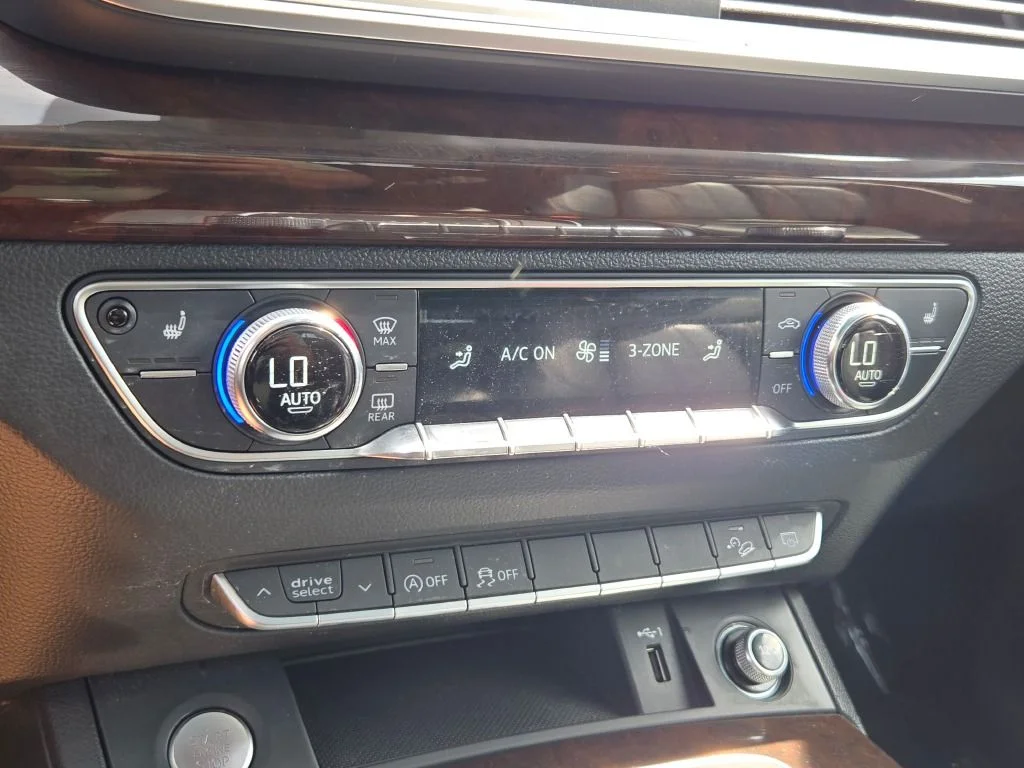 Used 2018 Black Audi 2.0T image 29