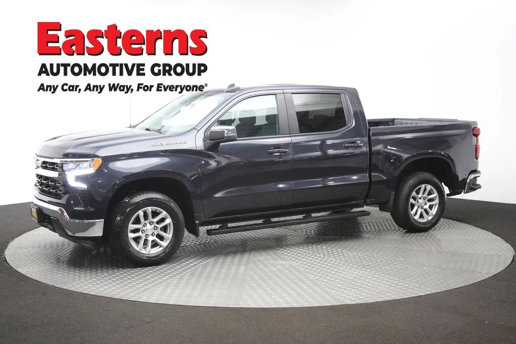 Used 2022 Gray Chevrolet LT image 57