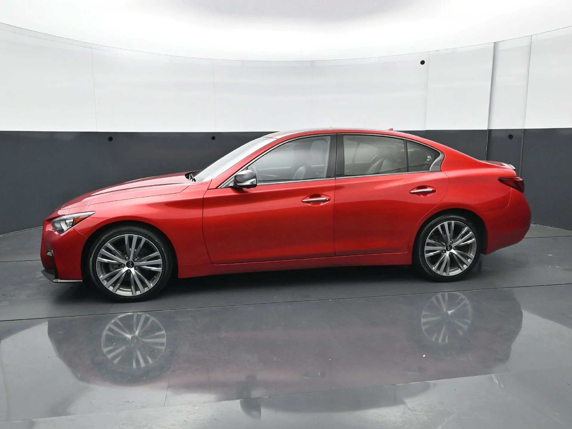 Used 2024 INFINITI Q50 Signature Edition with VIN JN1EV7CR3RM630632 for sale in Wayzata, Minnesota
