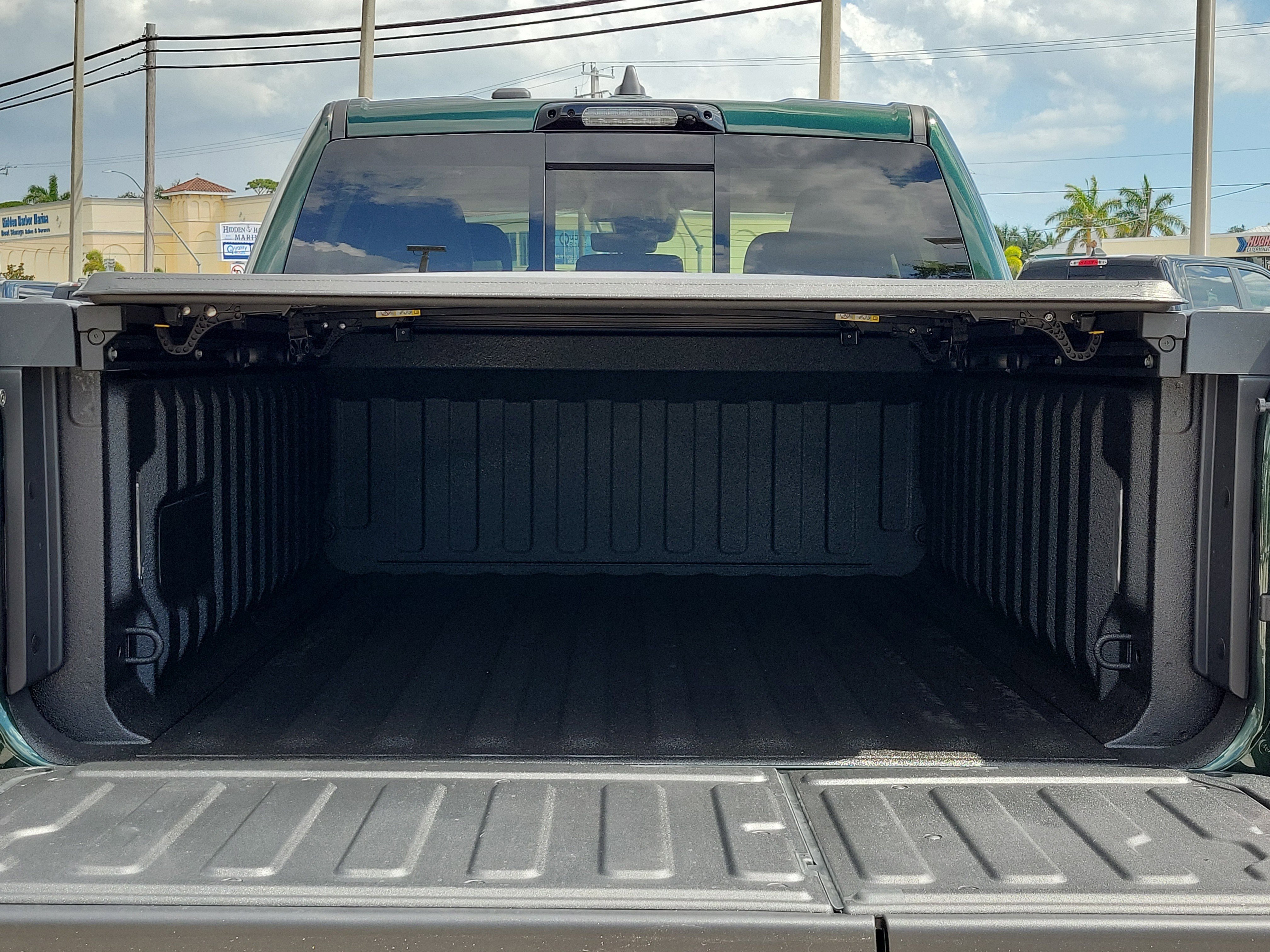 New 2026 Serrano-Green Metallic Exterior Paint RAM Longhorn image 10