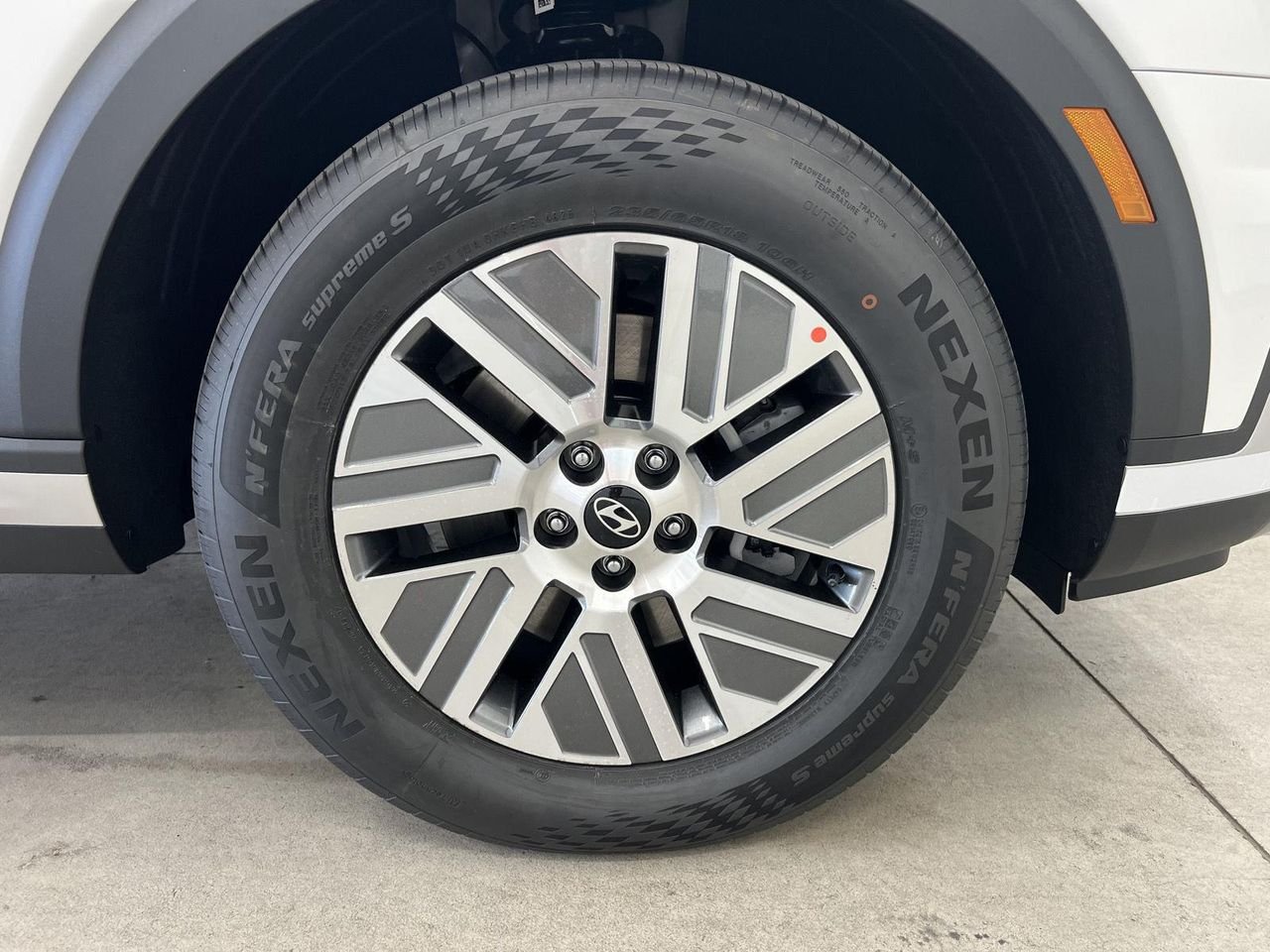 New 2027 Creamy White Pearl Hyundai SEL 8P image 8