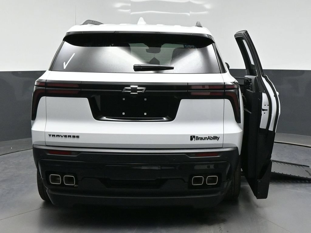 2026 Chevrolet Traverse LT - Photo 25