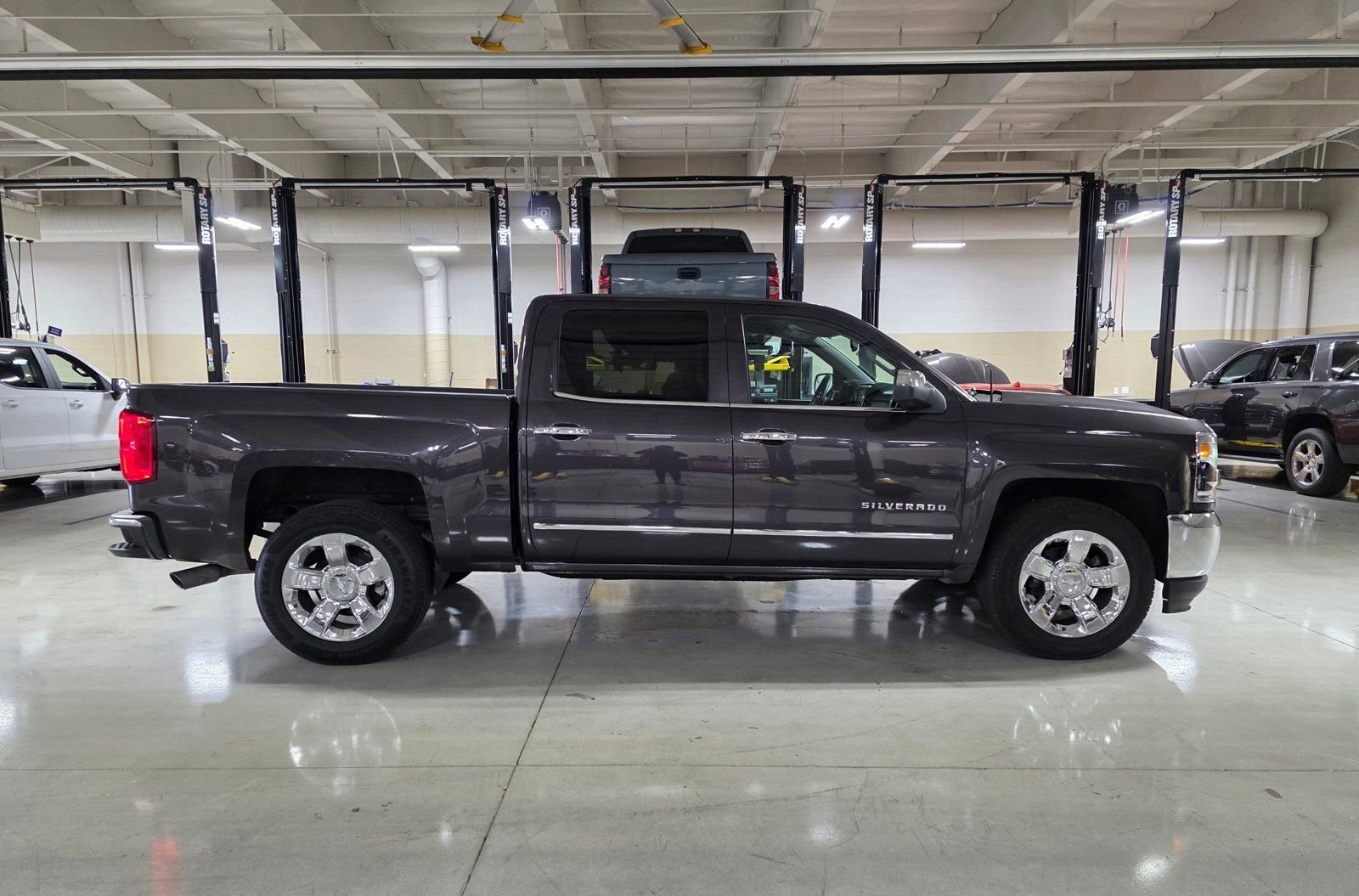 Used 2016 TUNGSTEN METALLIC Chevrolet LTZ image 8