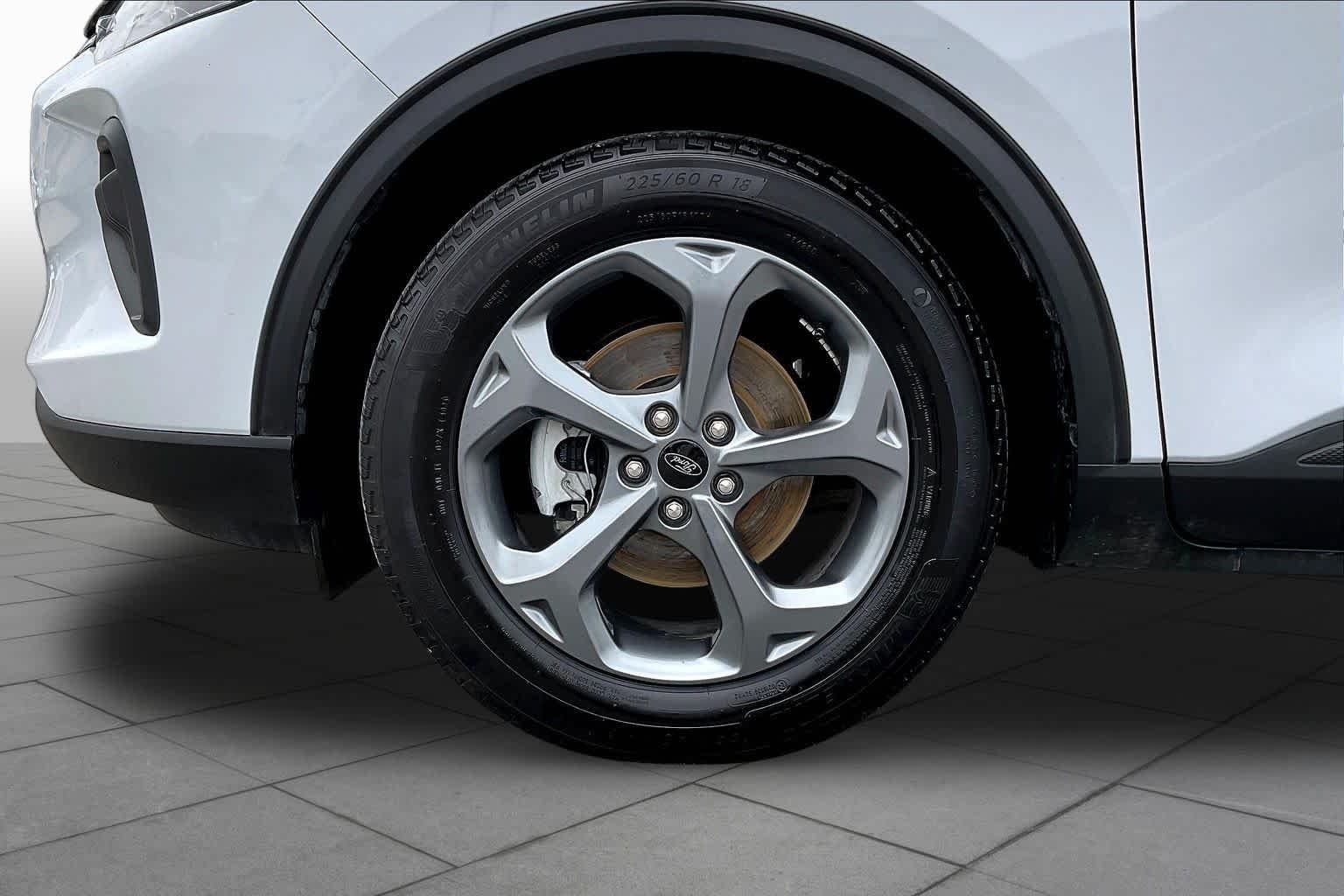 Used 2025 Space Silver Ford ST-Line image 9