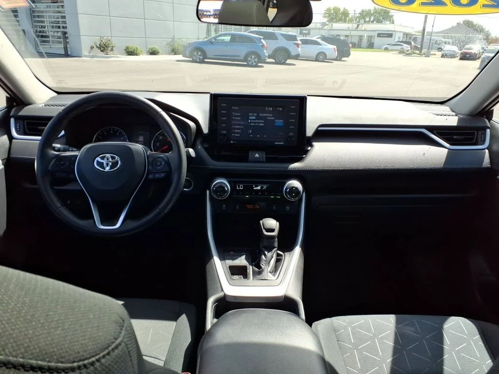 Used 2020 Black Toyota XLE image 14