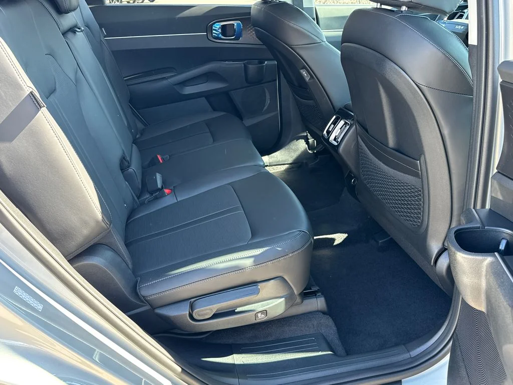 New 2026 Ivory Silver Kia S image 15