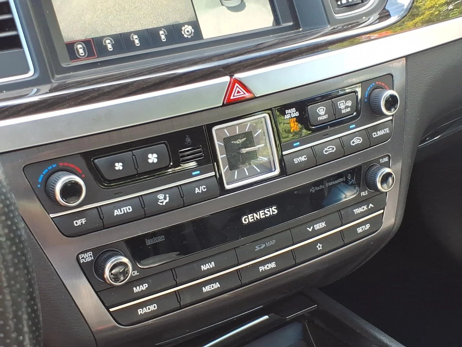 Used 2020 Havana Red Genesis 3.8L image 21