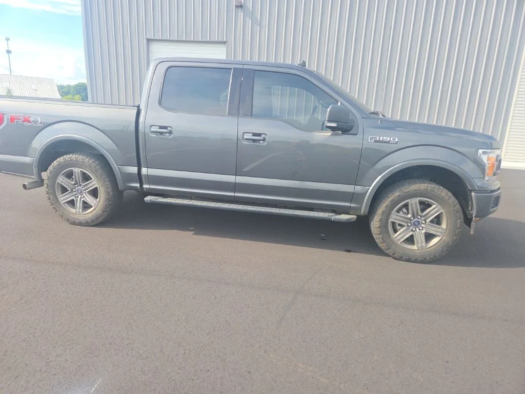 Used 2020 Gray Ford XLT image 19
