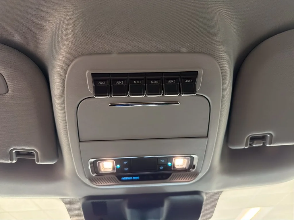 New 2027 Marsh Gray Metallic Ford F-250® Lariat® image 17