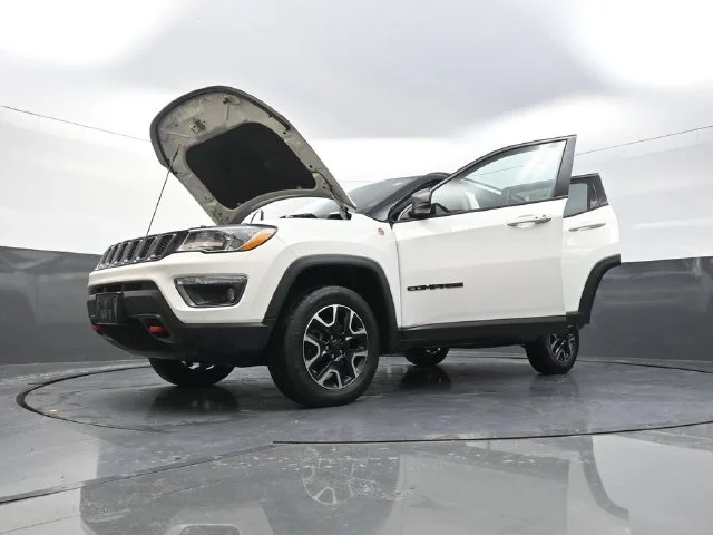 Used 2020 White Jeep Trailhawk image 41