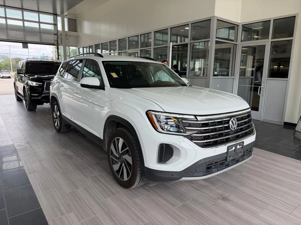 2025 Volkswagen Atlas 2.0T SE w/Tech's photo
