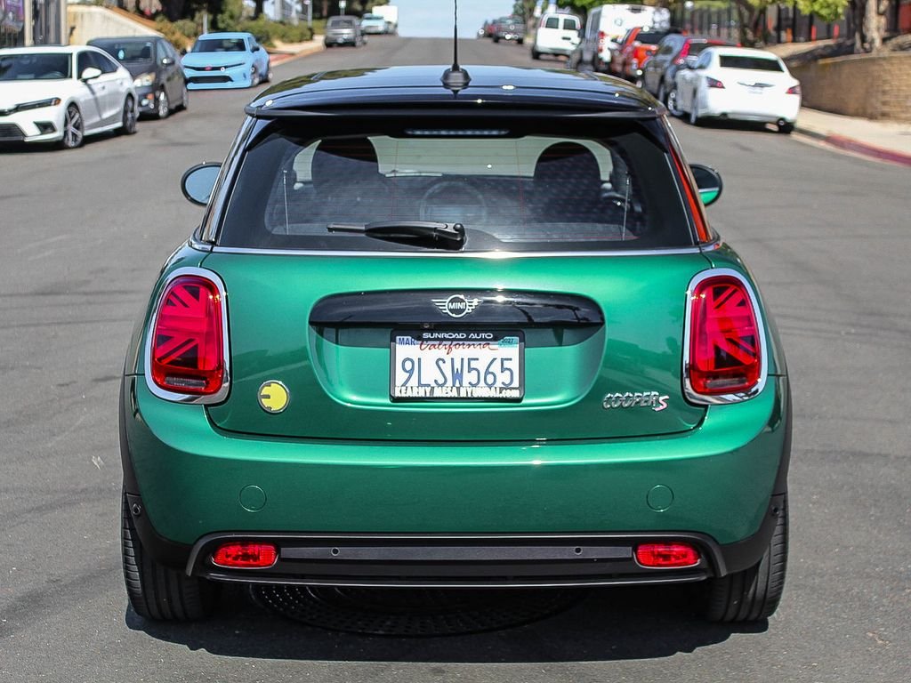 Used 2024 British Racing Green MINI Signature image 7