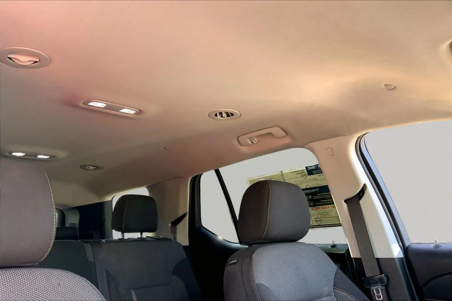 Used 2020 Summit White Chevrolet LS image 13