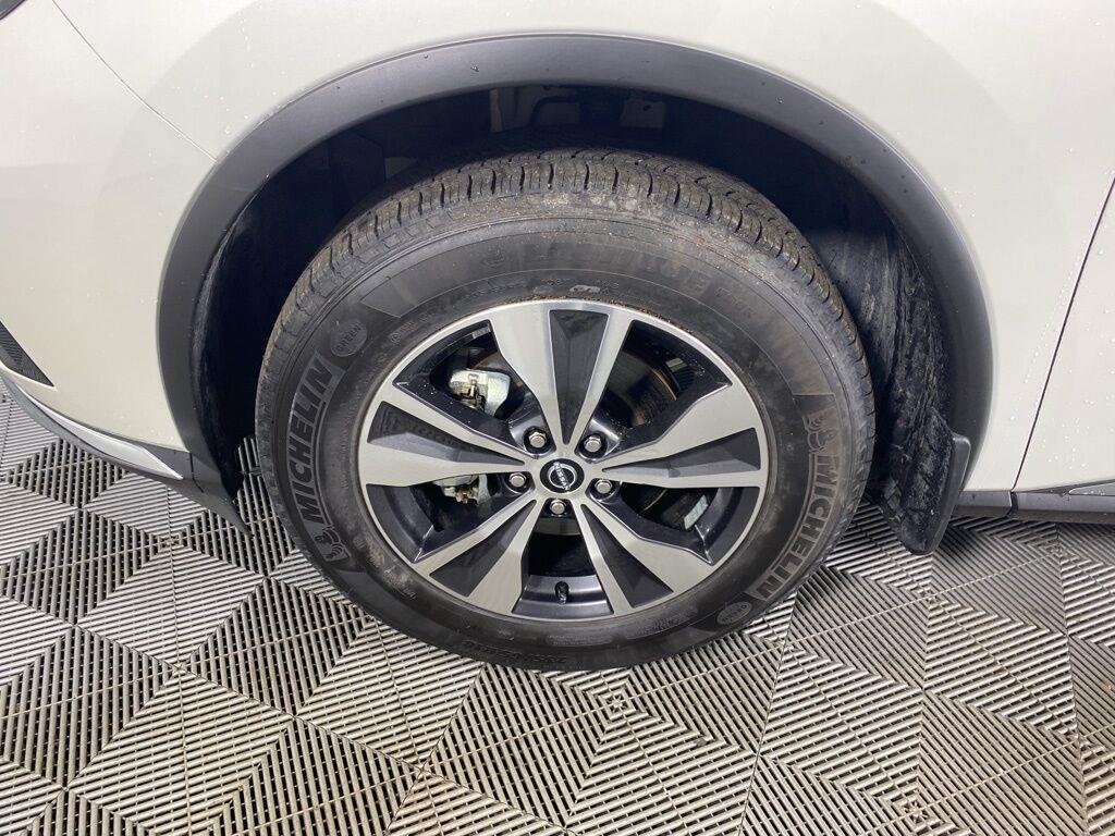 Used 2024 Pearl White Tricoat Nissan SV image 21