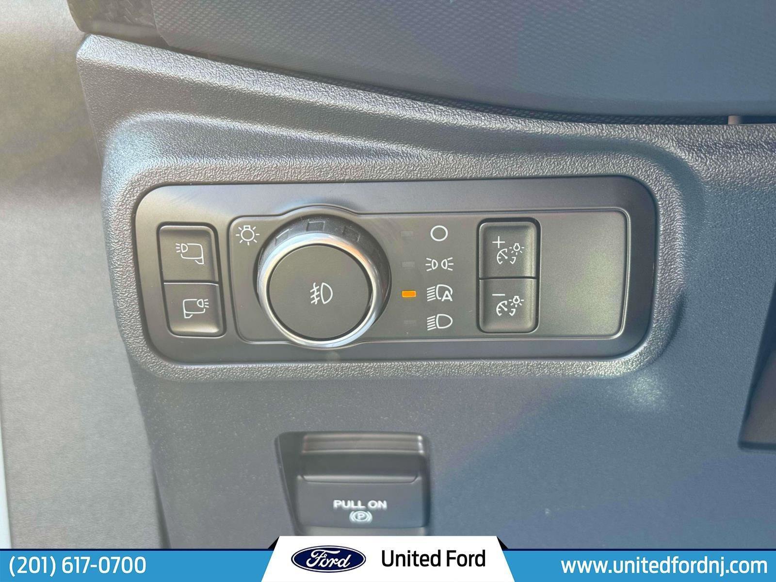 Used 2024 Gray Ford Raptor image 27