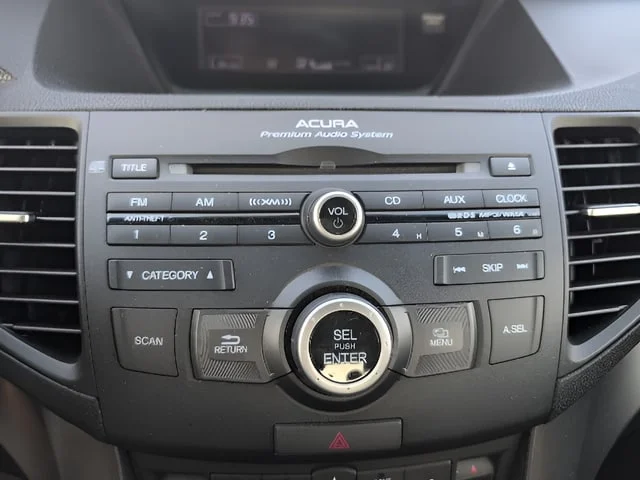 Used 2012 Red Acura 2.4 image 20