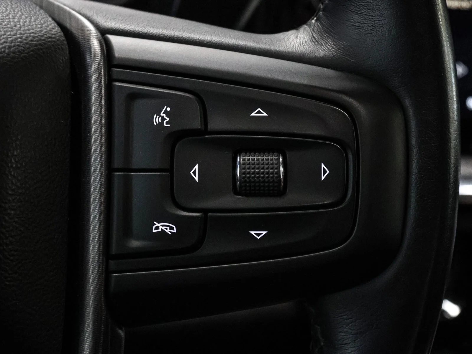 Certified Used 2024  GMC Denali Ultimate image 39
