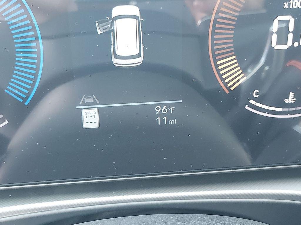 New 2027 Gray Hyundai SE AWD image 19