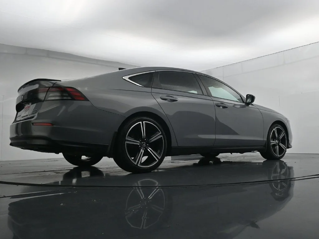 Used 2023  Honda Sport image 40