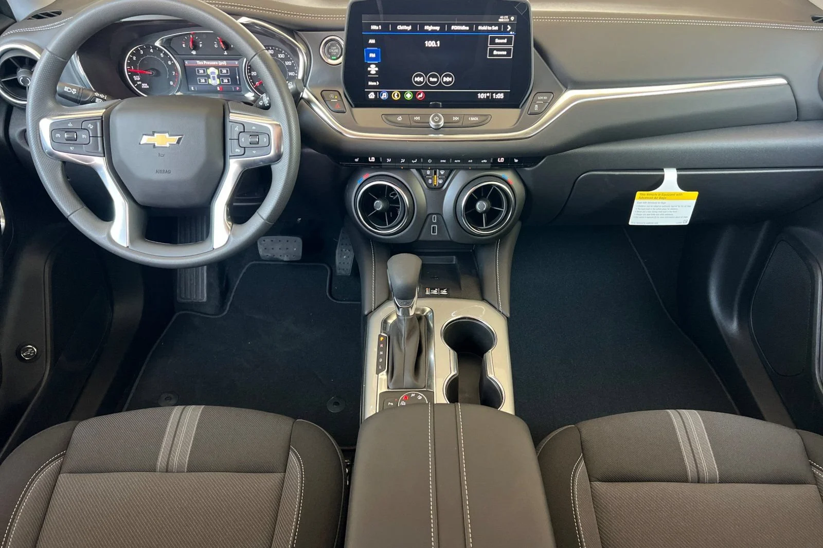 New 2026 Summit White Chevrolet 2LT image 13