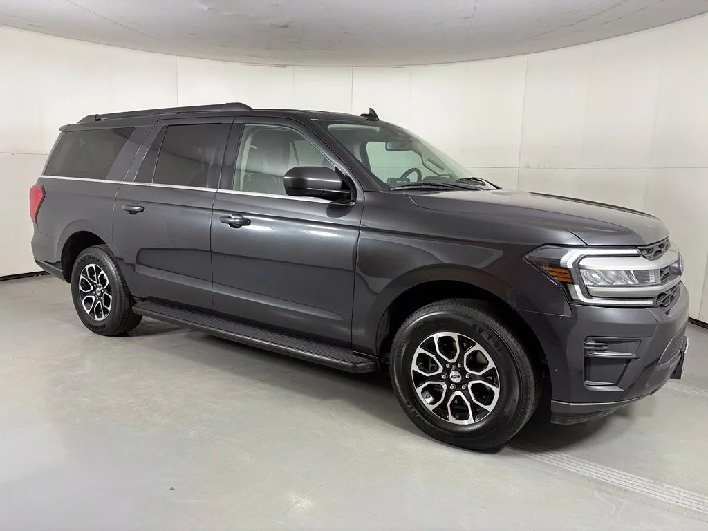 Used 2024 Gray Ford XLT image 9