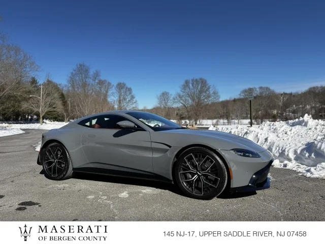 2023 Aston Martin Vantage F1's photo