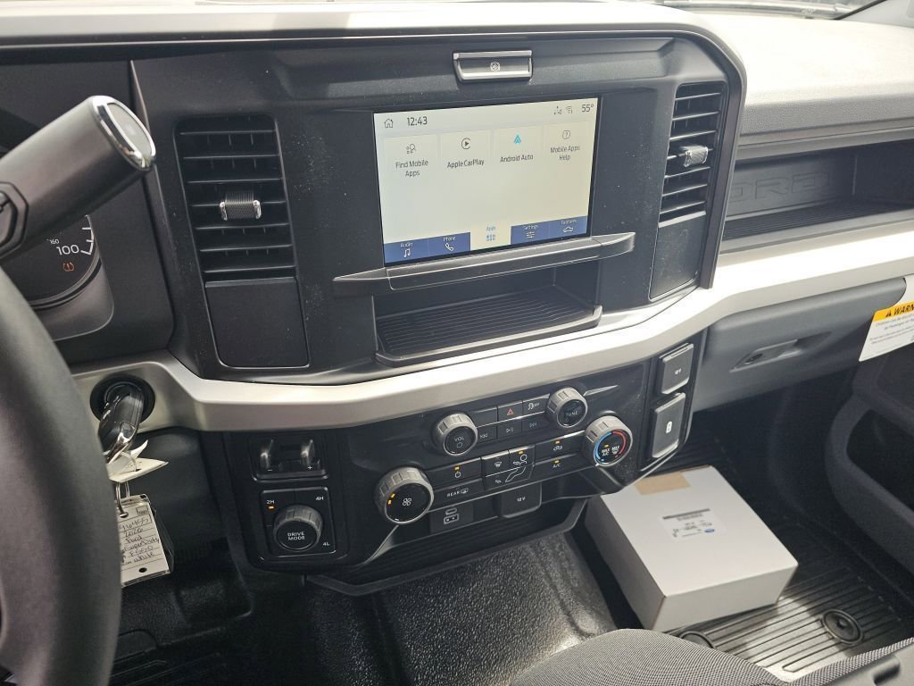 New 2026 Oxford White Ford XL image 31
