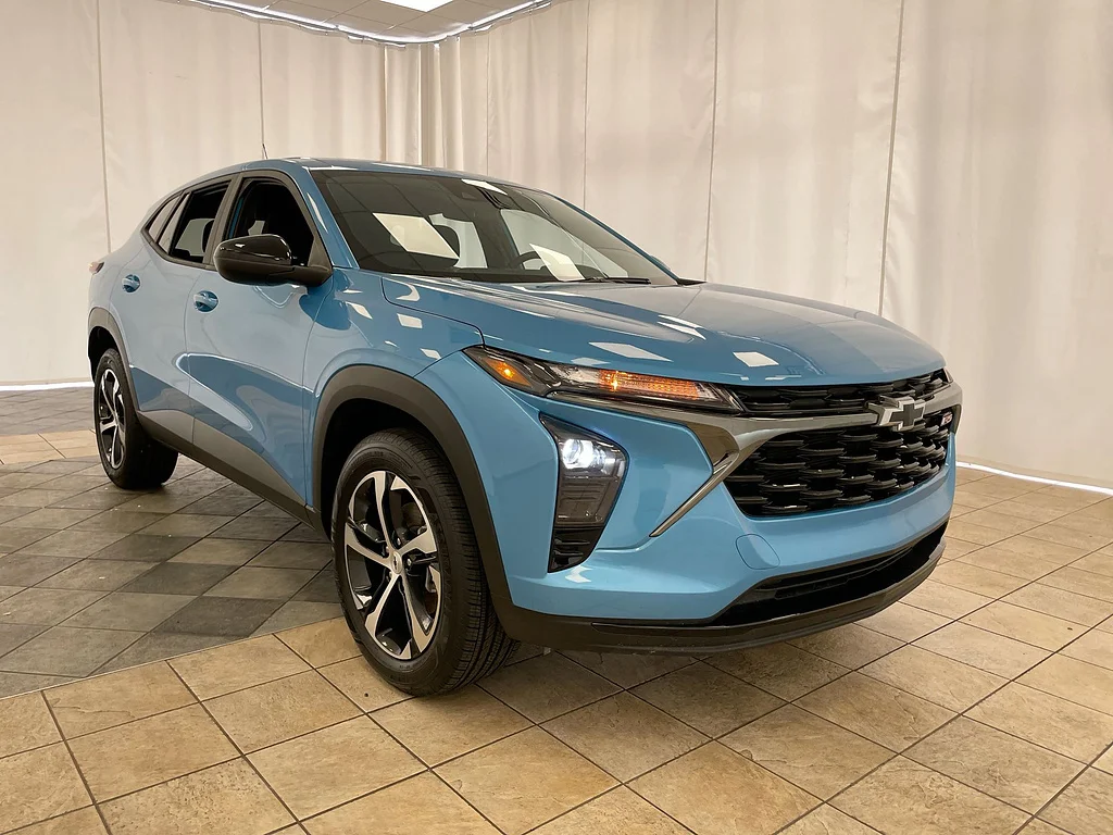 Certified Used 2025 Marina Blue Metallic Chevrolet RS image 32