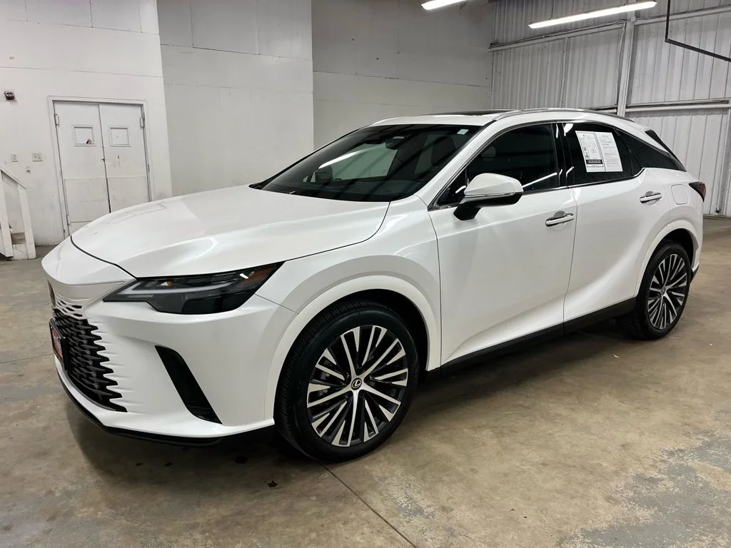 Used 2024 White Lexus 350h Premium Plus image 3