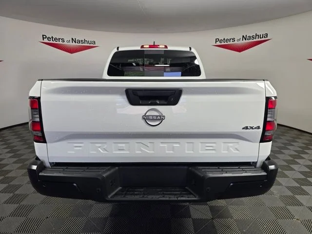 New 2026 Glacier White Nissan King Cab® S image 7