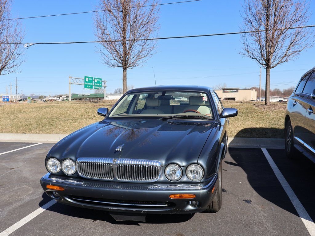 Used 2001 Jaguar XJ Series Vanden Plas with VIN SAJDA24C21LF29730 for sale in Kansas City