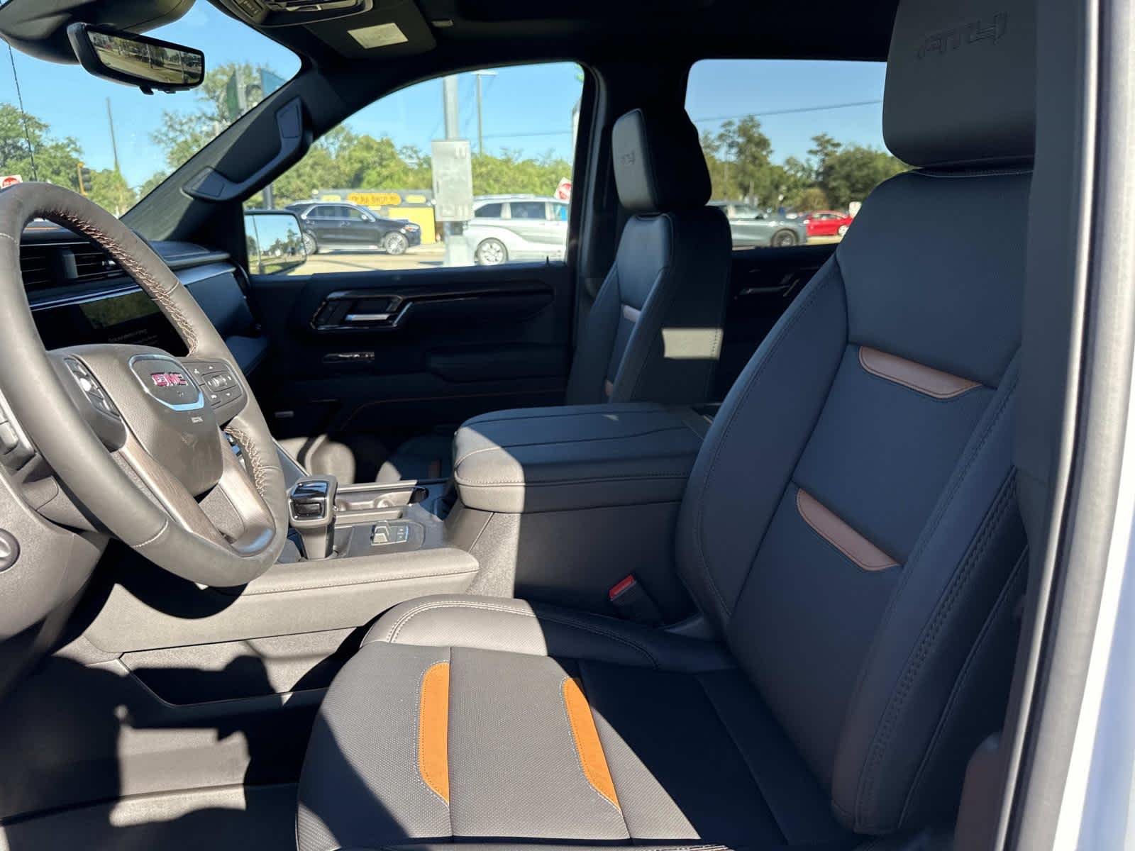 2026 GMC Sierra 1500 AT4 - Photo 9