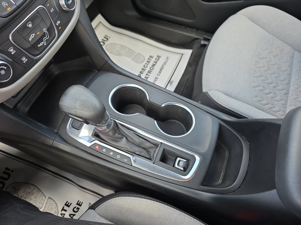 Used 2022 Gray Chevrolet LS image 19