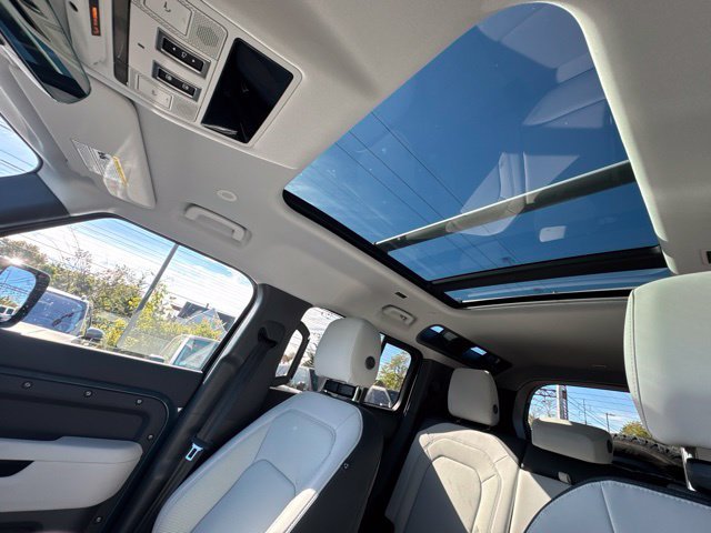 Certified Used 2025 Blue Land Rover S image 31