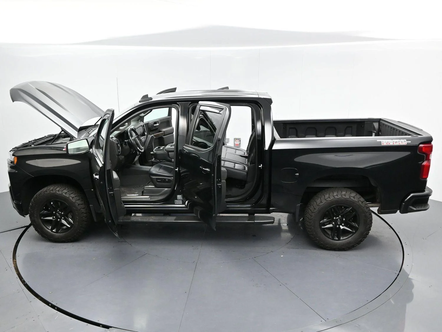 Used 2020 Black Chevrolet LT Trail Boss image 39